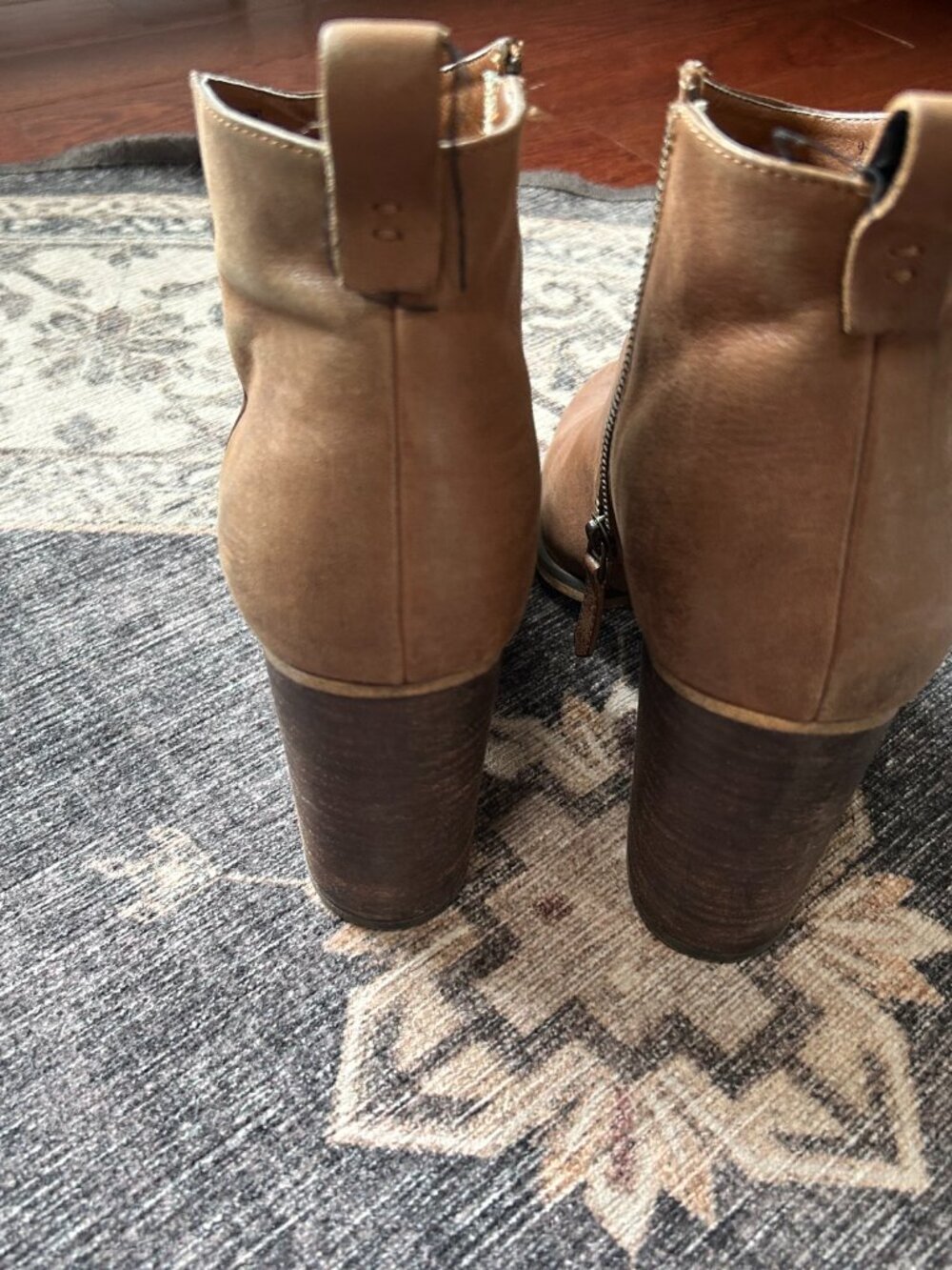 BP Lance Leather Block Heal Ankle Bootie Brown Size 9.5 EUC - Picture 6 of 6